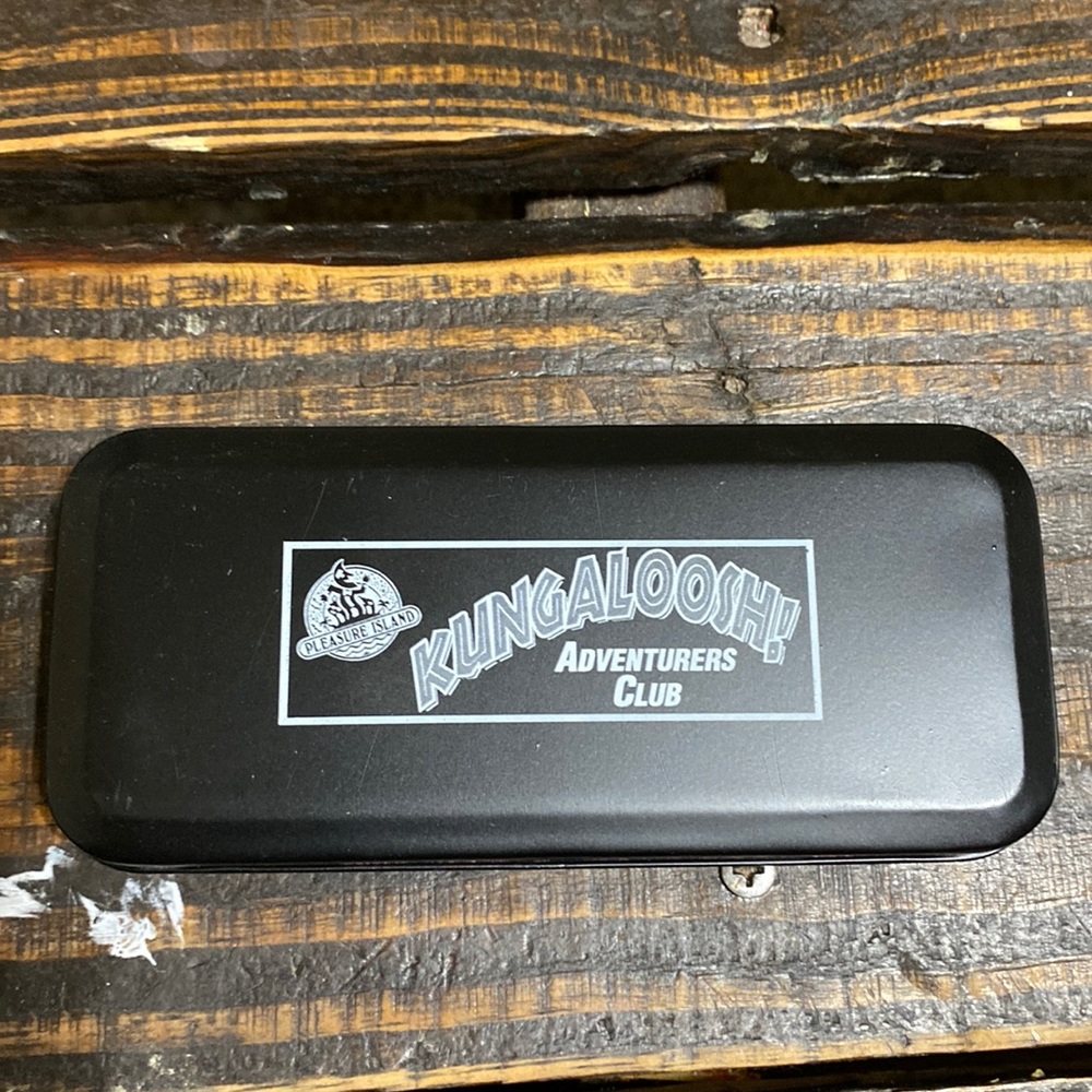 New In Box Kungaloosh Disney Adventurers Club Watch